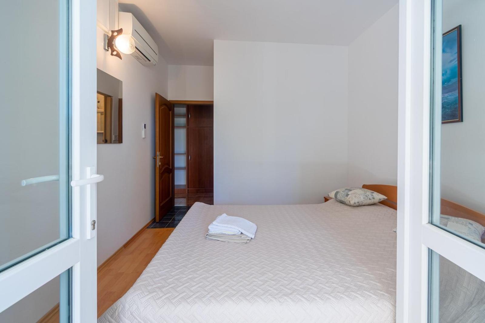 Apartments By The Sea Lun, Pag - 19358 Лун Номер фото