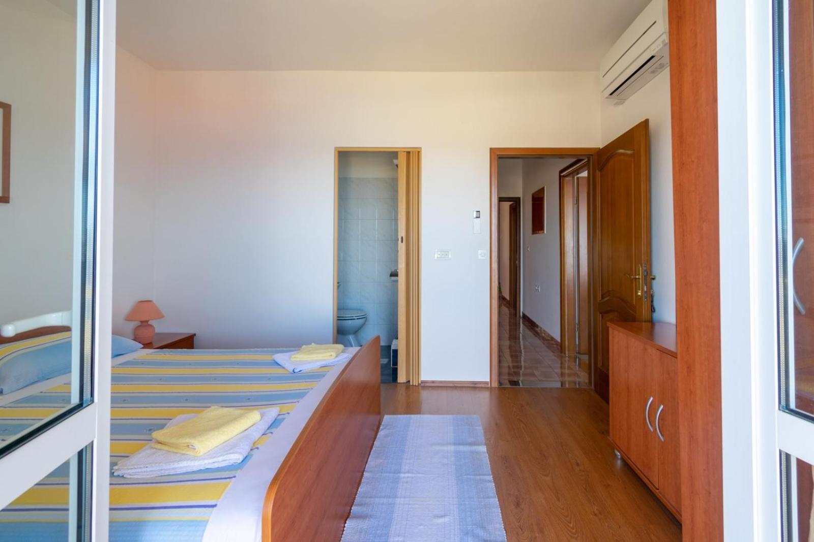 Apartments By The Sea Lun, Pag - 19358 Лун Номер фото